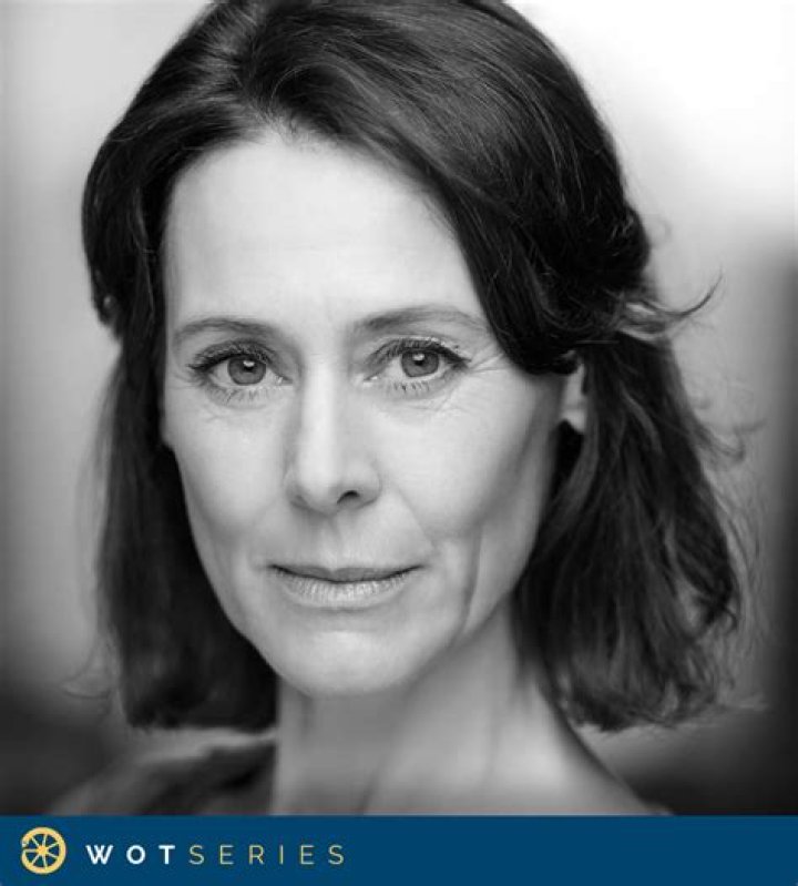 Discover Who Lvaro Morte Is Married To!