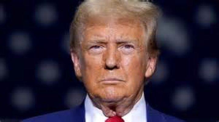 Does Donald Trump Wear Makeup? Uncovering the Truth Behind His Signature Look