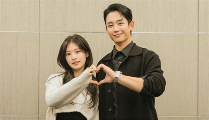Exploring the Life of Jung Hae In's Wife: An In-Depth Look at Their Relationship