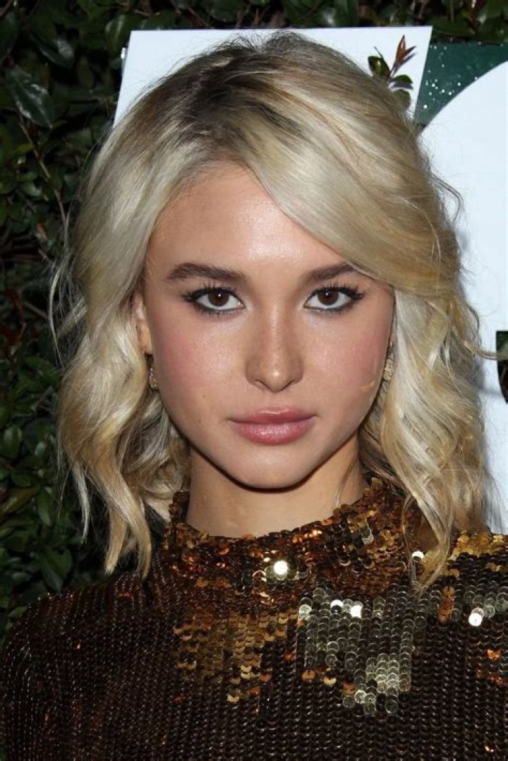 Unlock The Secrets Of Isabel May's Natural Hair Color