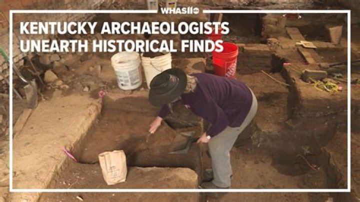 Unveiling Lil' Kim's Height: Discoveries And Insights